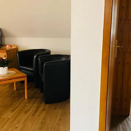 Garni 3* Rosbach vor der Höhe